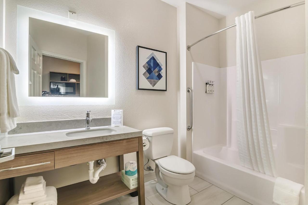 Candlewood By Ihg Hotel