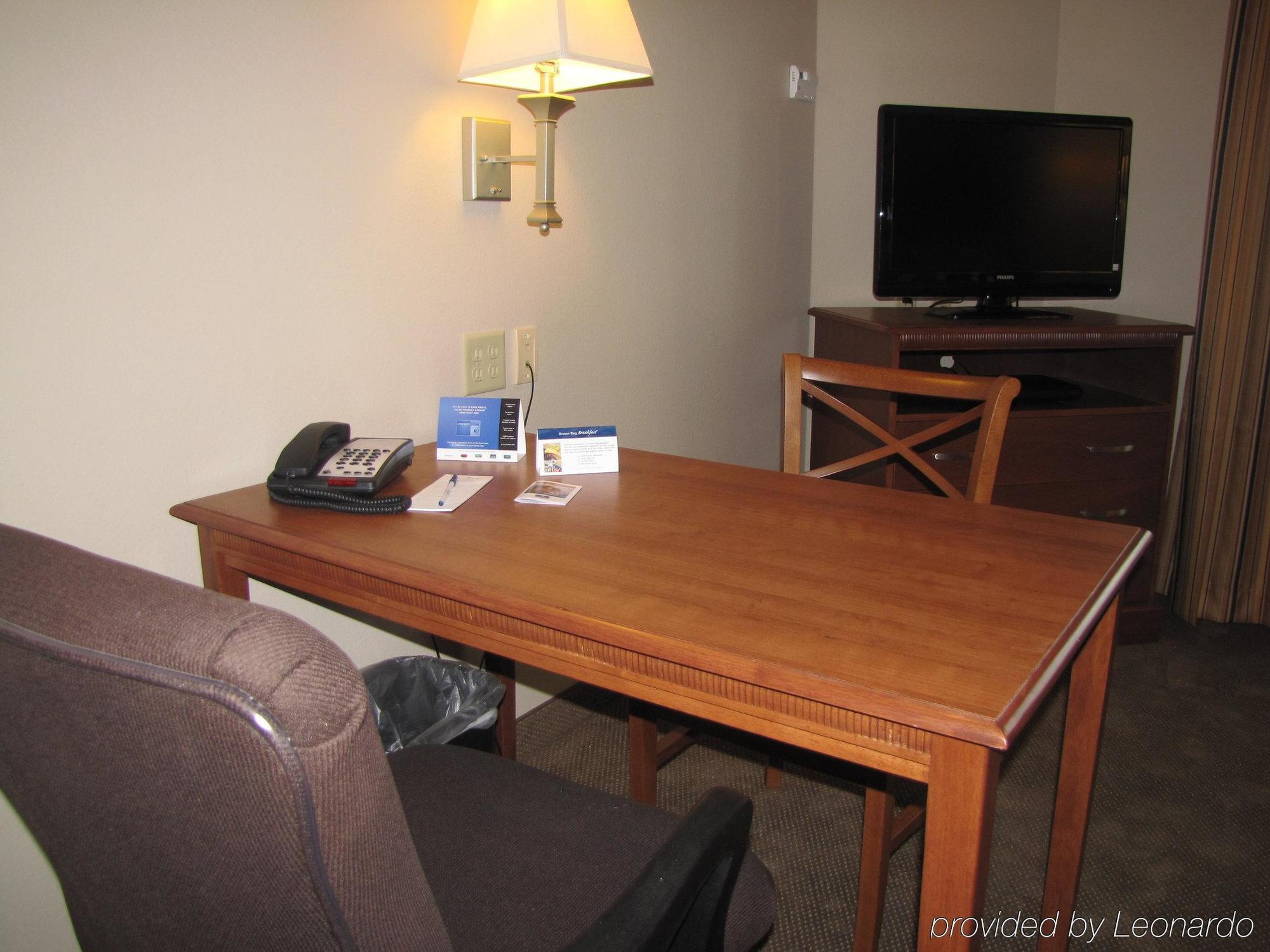 Candlewood By Ihg Hotel 2*